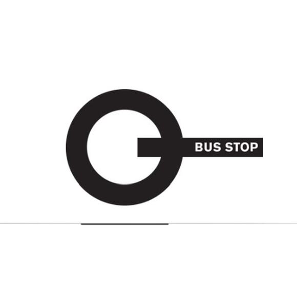 Women Black and White 2inch block heel Pumps Bus Stop boutique Sz. 39.5/9.5 - Picture 9 of 10